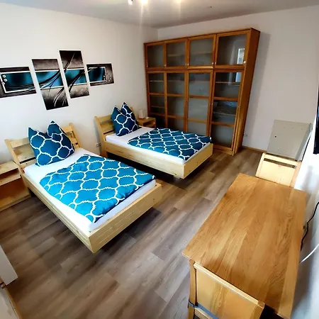 Apartment 2br, 4 Beds, Tv, Kitchen & Free Parking Eschenbach in der Oberpfalz