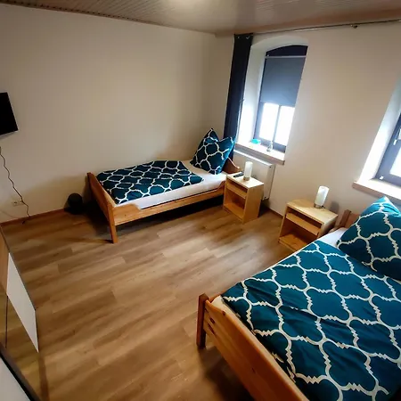 Apartment 2br, 4 Beds, Tv, Kitchen & Free Parking Eschenbach in der Oberpfalz